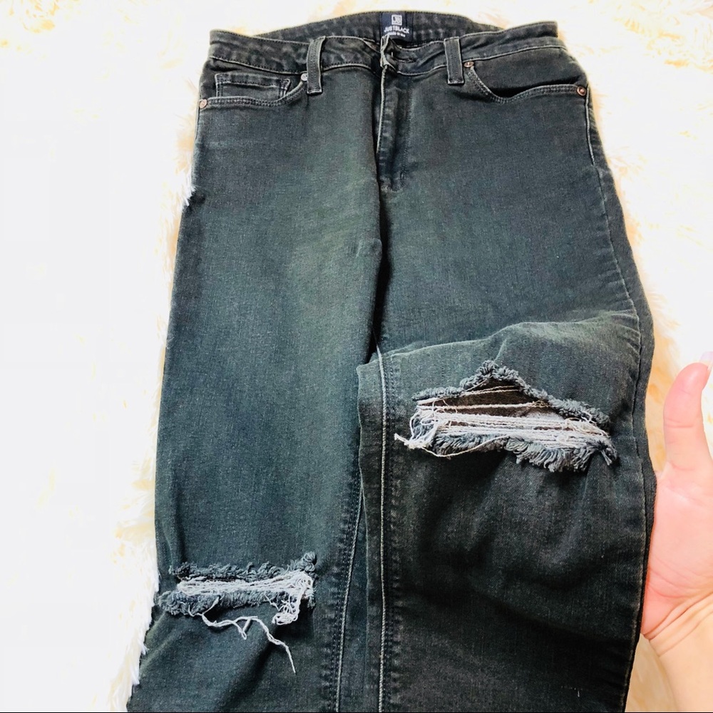 Distressed just black size 29 jeans